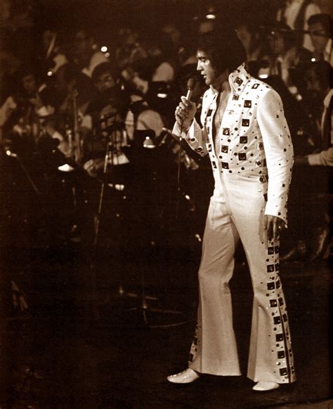 elvis presley international tours.